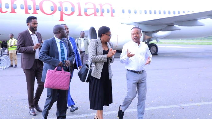 Sisay Bekele CEO of Hasset Meditech Welcoming MASERU-Lesotho’s Ambassador to Ethiopia